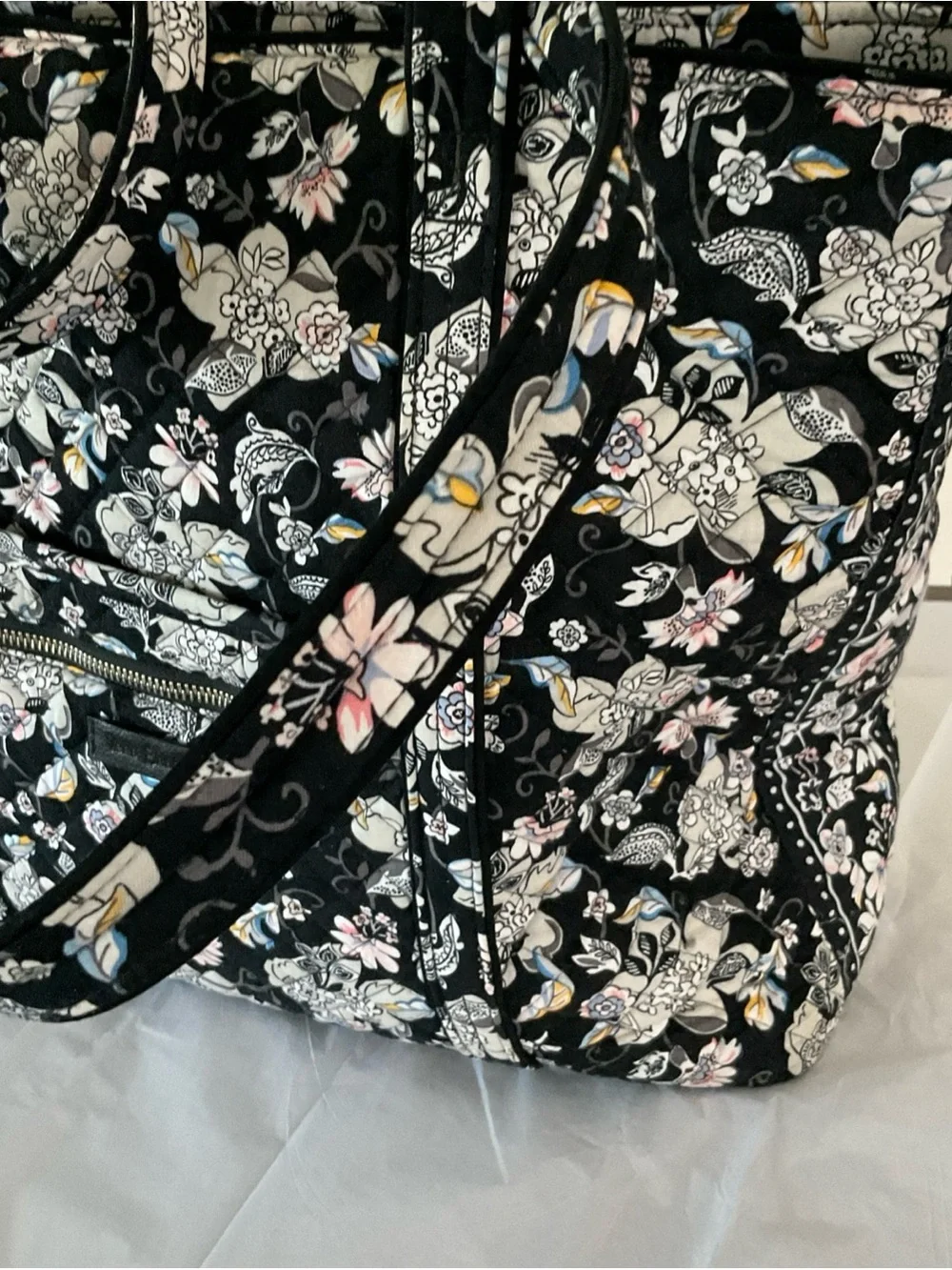 Vera Bradley Blk/White Bedford Blooms Large Tote Bag